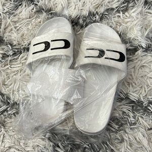 Shoes, never worn